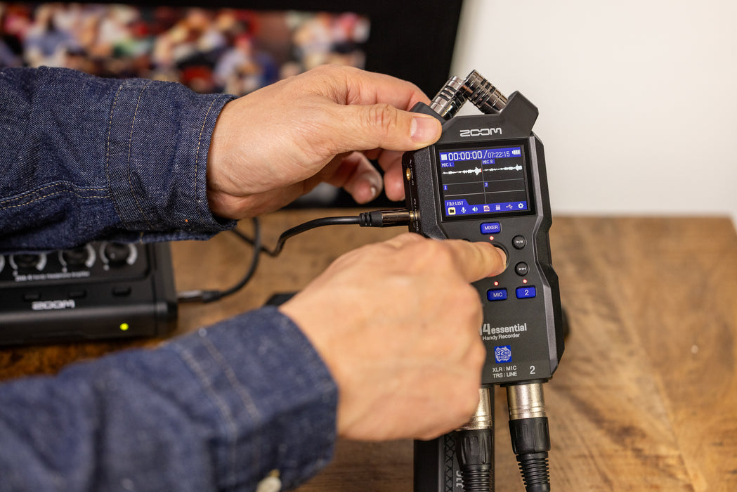 Zoom H4essential 4-Track 32-Bit Float Handy Recorder
