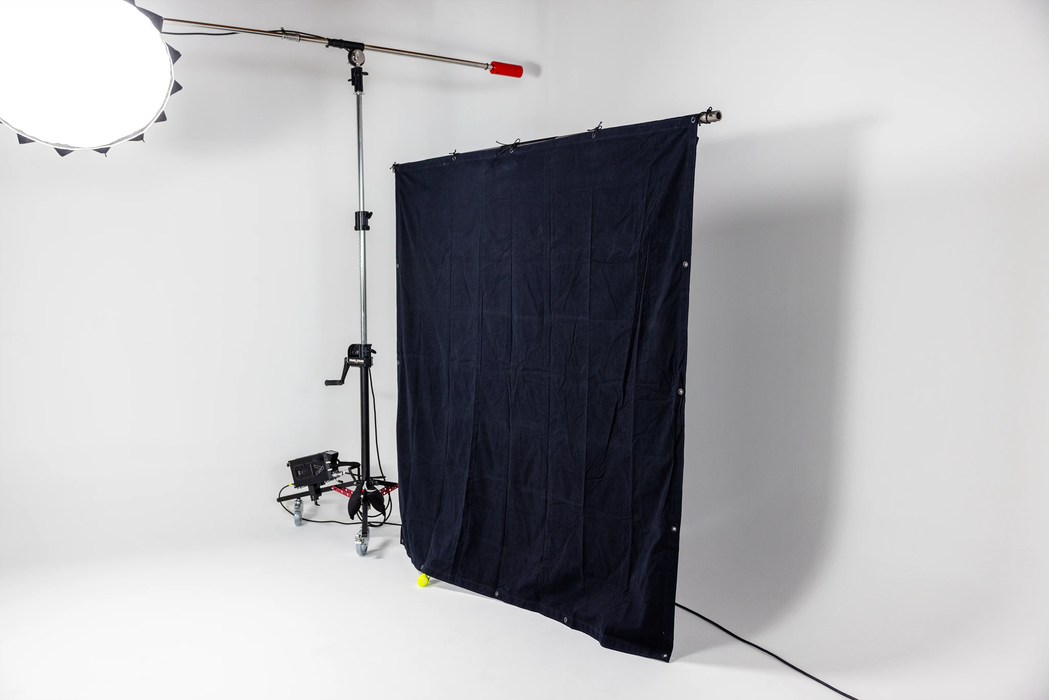 Matthews Solid Black 8'x8'