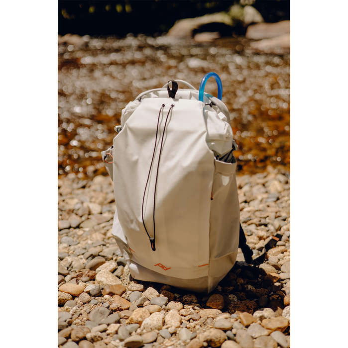 Peak Design Outdoor 25L Backpack - Cloud