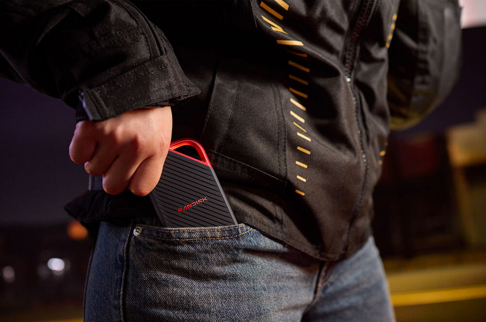 SanDisk 4TB Extreme PRO Portable SSD V3