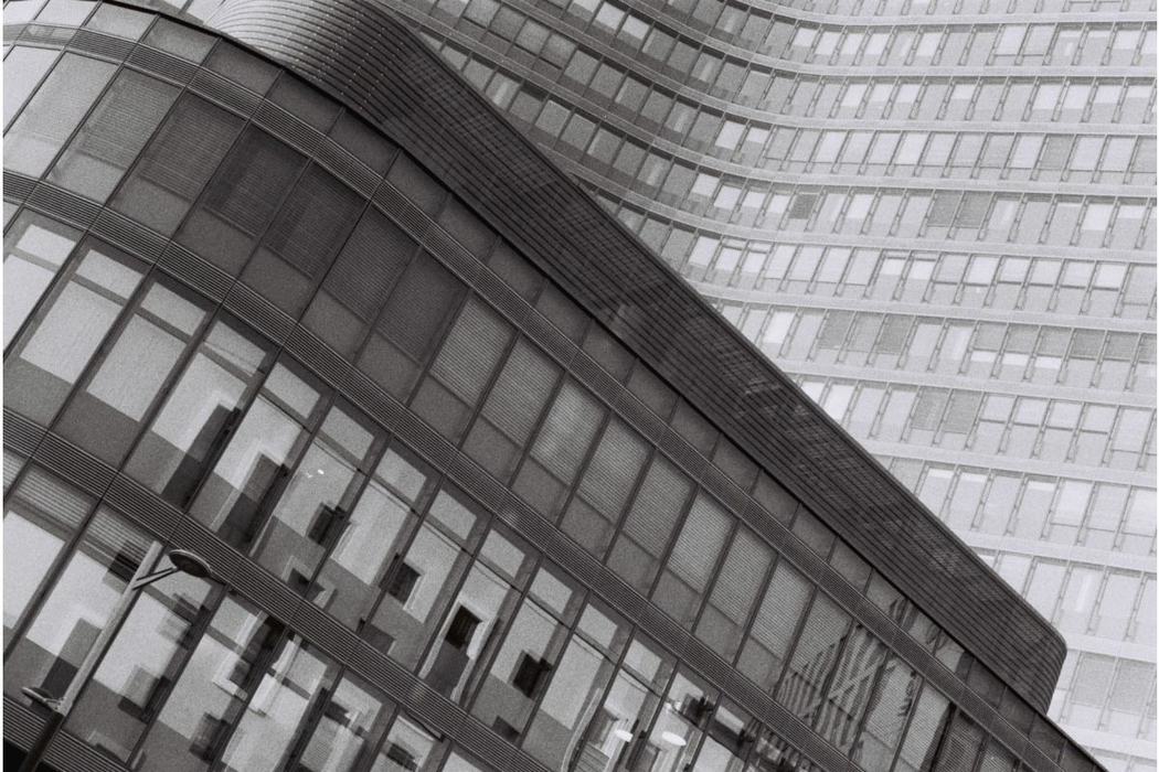 Lomography Berlin Kino 400 Black & White Negative - 35mm Film, 36 Exposures, Single Roll