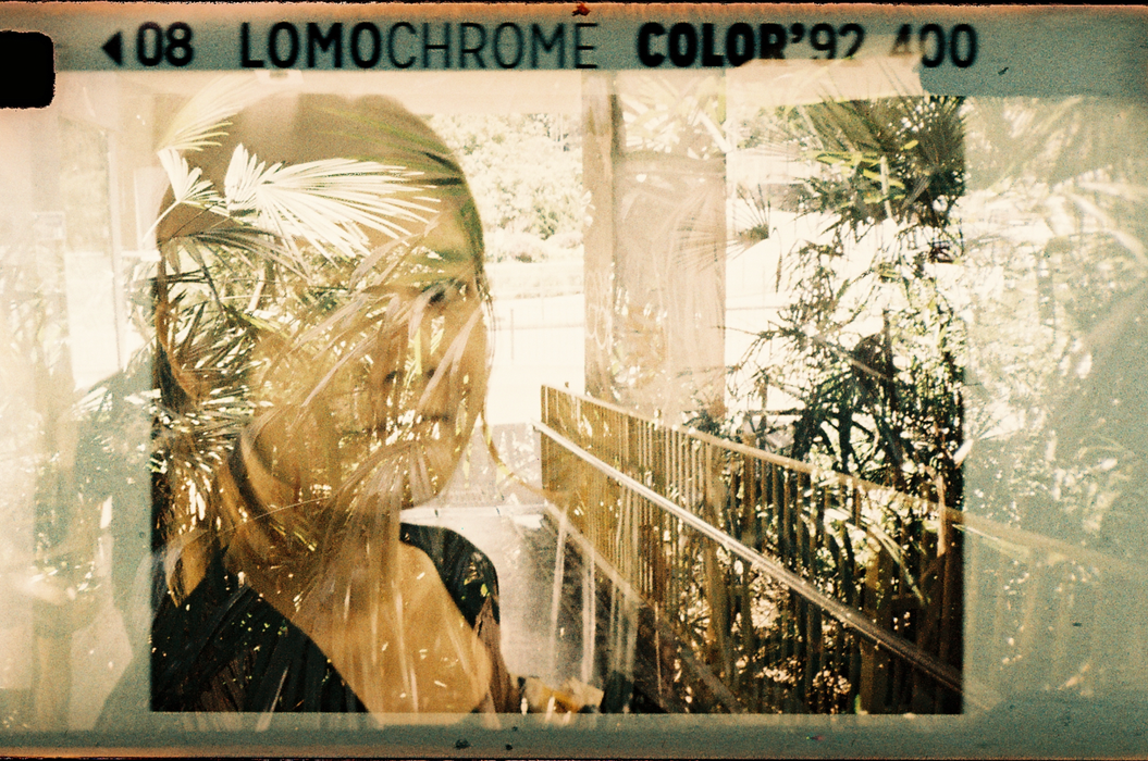 LomoChrome Color ’92 Sun-Kissed 400 Color Negative - 110mm Film, 24 Exposures, Single Roll