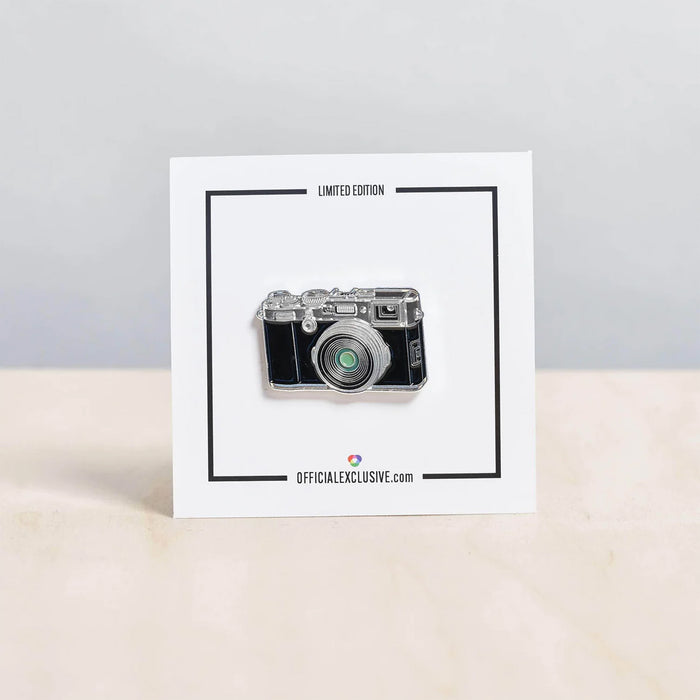 Digital Rangefinder Camera Pin #2 Chrome