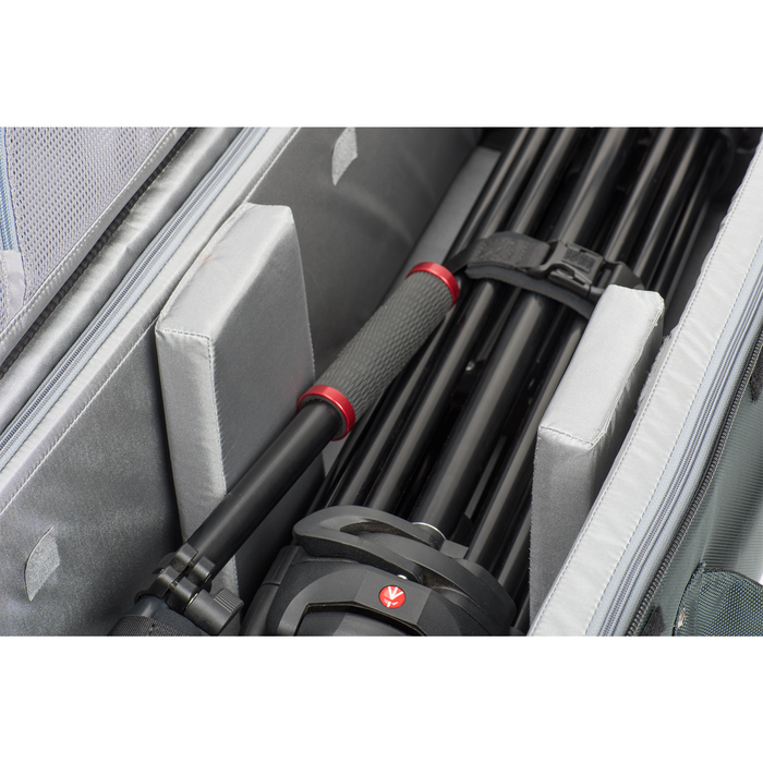Think Tank Photo Video Tripod Manager 44 Rolling Case
