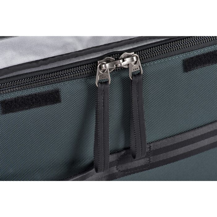Think Tank Photo Video Tripod Manager 44 Rolling Case