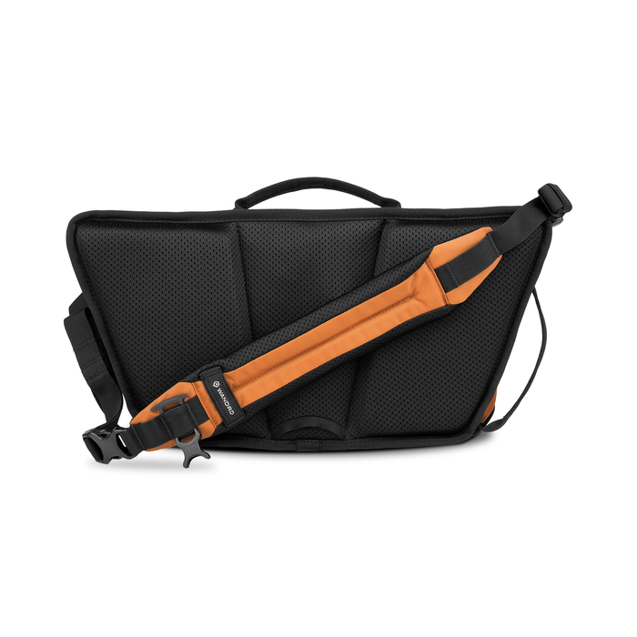 Wandrd Rogue 9L Sling V2 - Sedona Orange