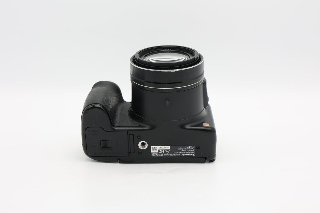 Used Panasonic FZ200 (F)