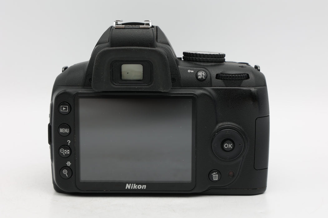 Used Nikon D3000 Kit (Good)