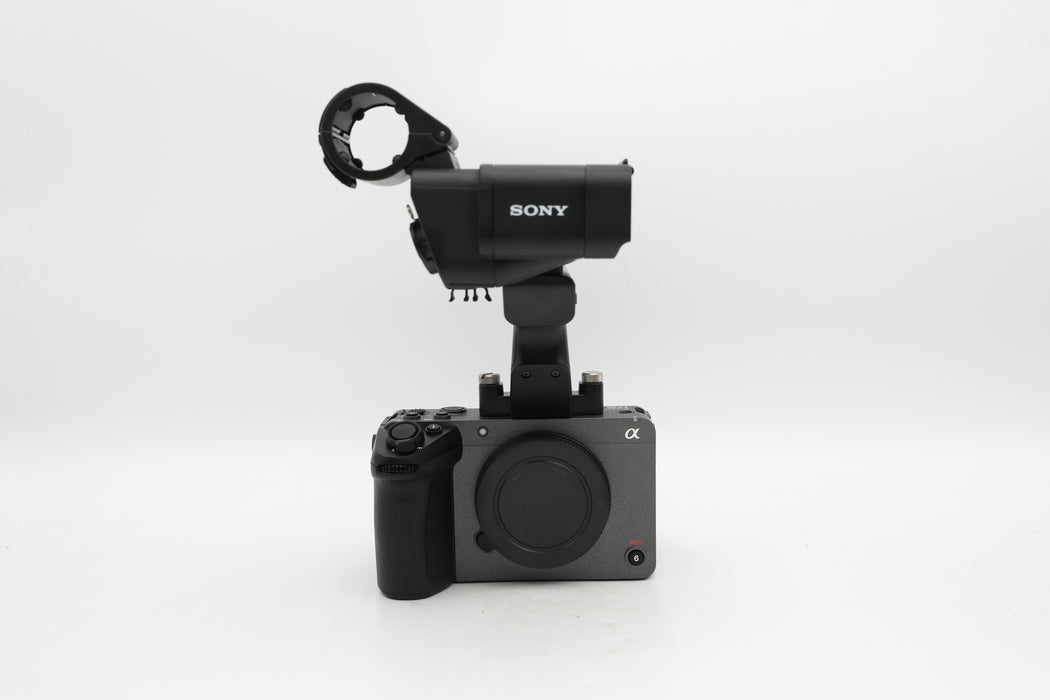 Used Sony FX30 W/XLR Handle (VG)