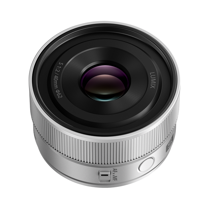 Lumix S 40mm f/2 Lens - SIlver