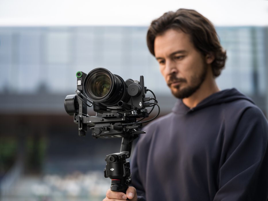 DJI RS 5 Combo Gimbal Stabilizer