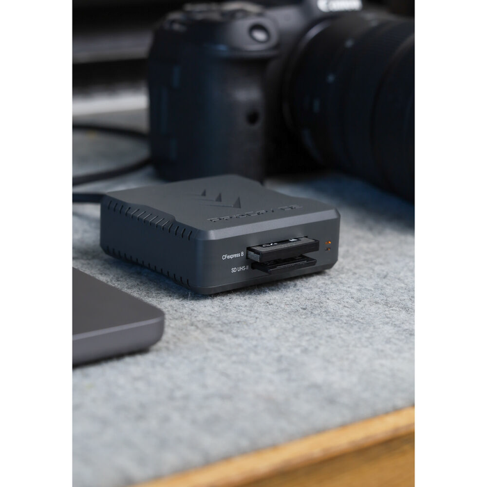 ProGrade Digital CFexpress Type B & UHS-II SDXC Dual-Slot USB 4.0 (PG05.7) Card Reader