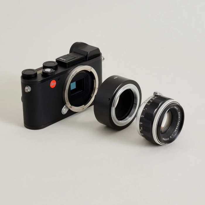 Urth Manual Lens Mount Adapter for M42-Mount Lens to Leica L-Mount Camera Body