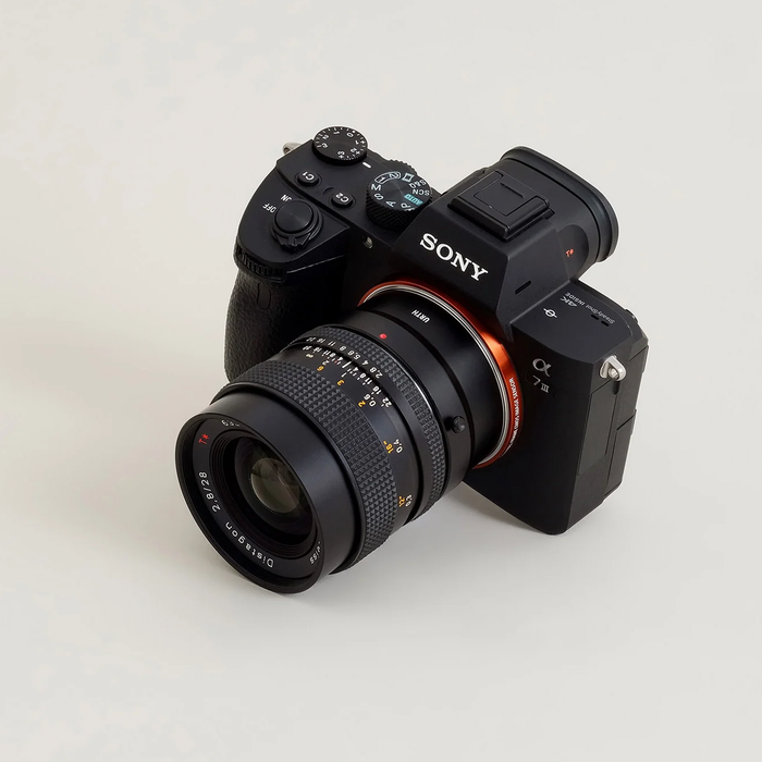 Urth Manual Lens Mount Adapter for Contax/Yashica Mount Lens to Sony E-Mount Camera Body