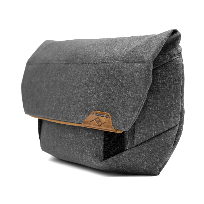 Peak Design Field Pouch V2 - Charcoal