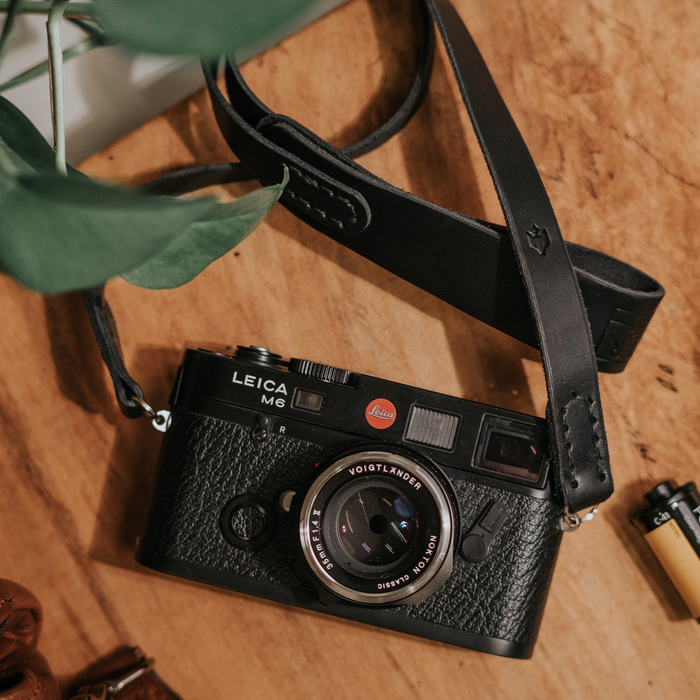 Clever Supply Traditional Camera Strap with Split Ring, 40" - Black