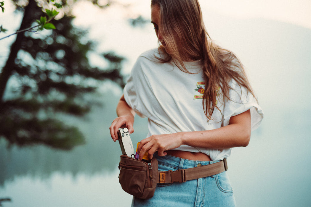 Clever Supply Co. Sidekick 1L Belt Bag - Tan