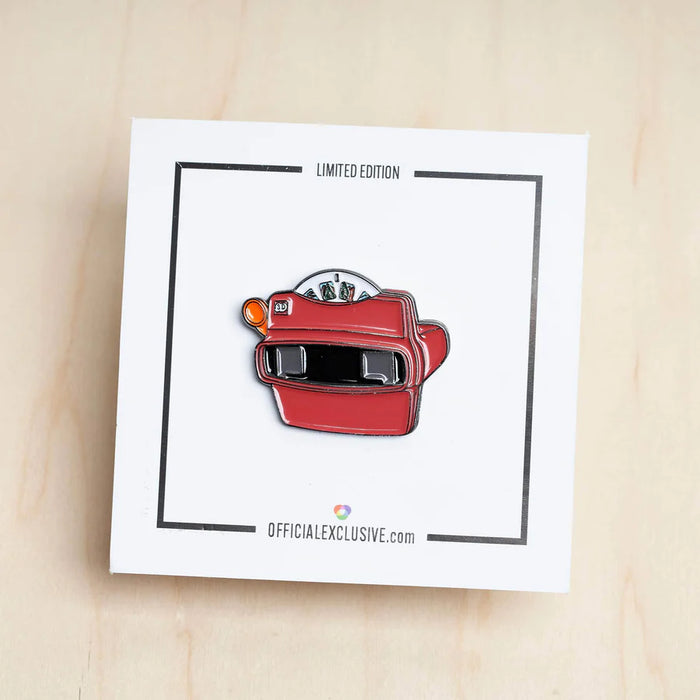 Stereoscope Pin Red