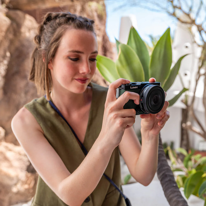 Lumix S 26mm f/8 Lens