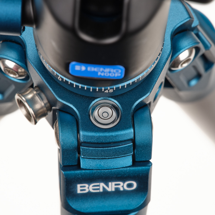 Benro TSL08AN00 SuperSlim Aluminum Tripod with Ball Head