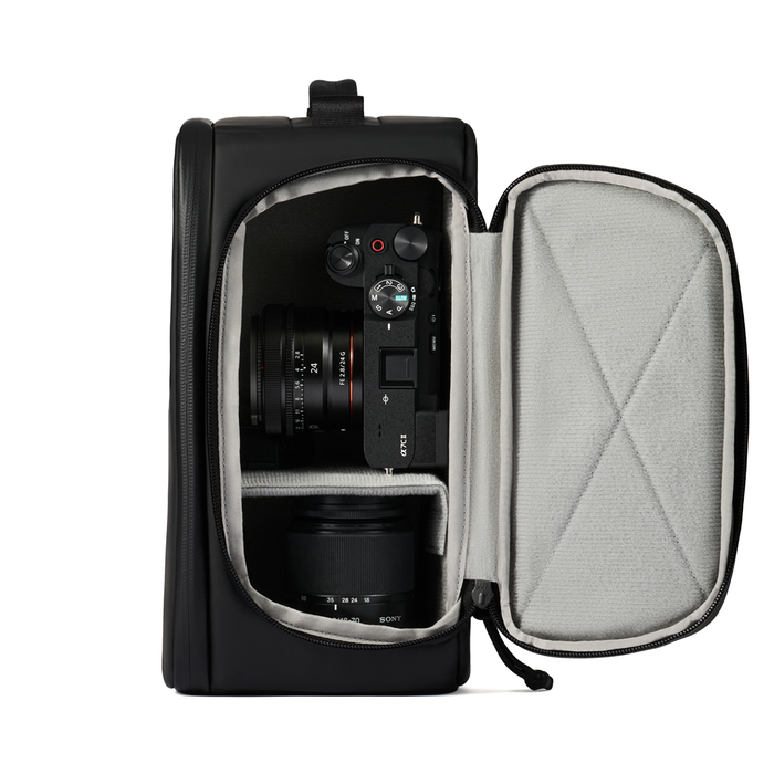 Urth Helios Outdoor 40L Backpack with Core Camera Cube M - Onyx