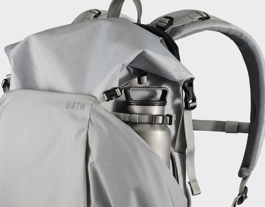 Urth Helios Outdoor 40L Backpack with Core Camera Cube M - Onyx