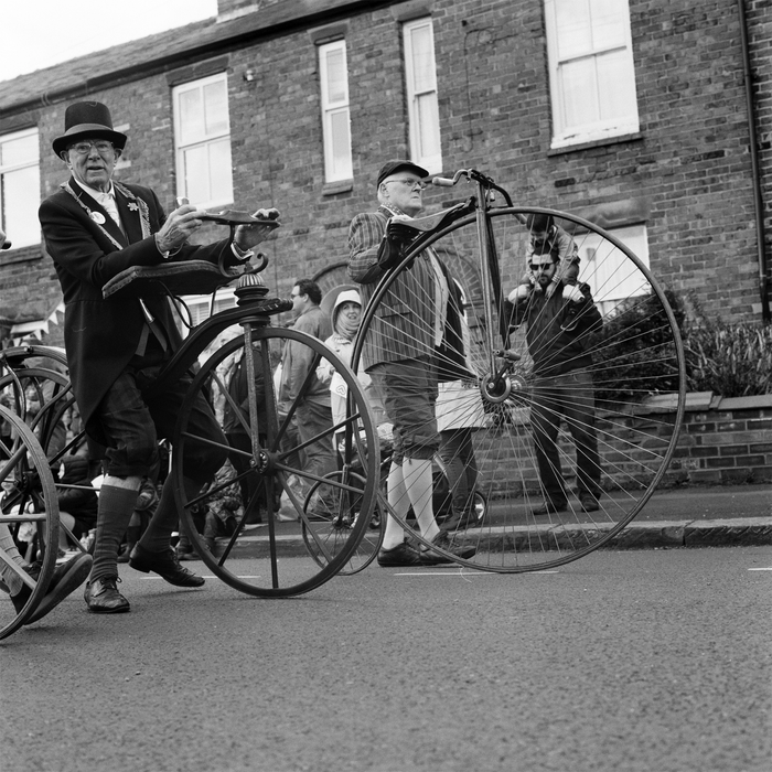 Ilford HP5 Plus 400 Black & White Negative - 120 Film, Single Roll