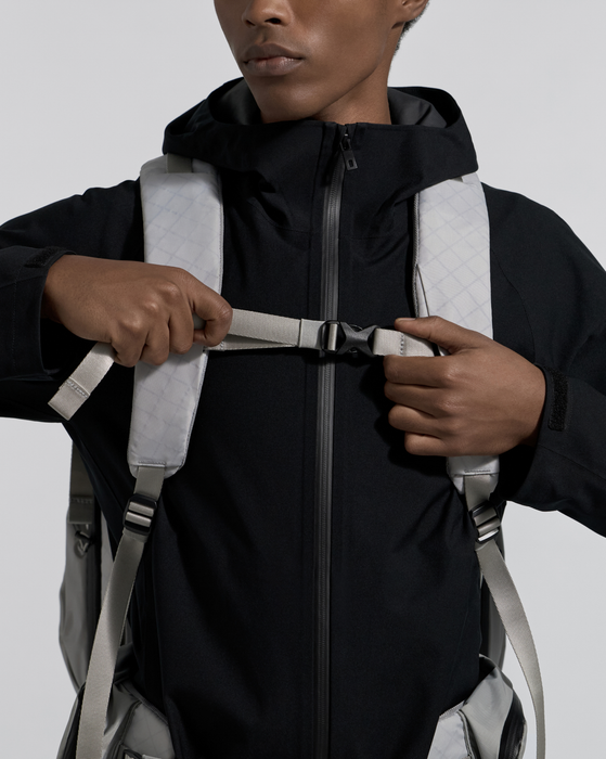 Urth Helios Outdoor 40L Backpack with Core Camera Cube M - Stone