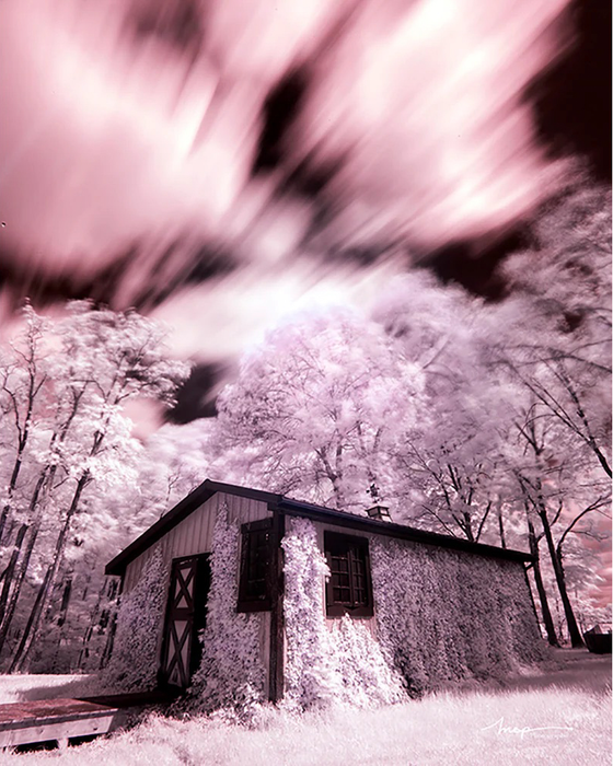 Hoya 82mm R72 Infrared Dark Red Filter