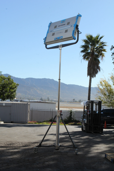 Matthews Crank-O-Vator III Crank-Operated Light Stand