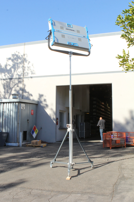 Matthews Crank-O-Vator III Crank-Operated Light Stand