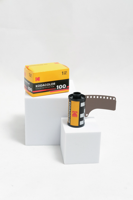 Kodak Eastman Professional KODACOLOR 100 Color Negative - 35mm Film, 36 Exposures, Single Roll