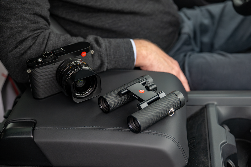 Leica Noctivid Compact 10x25 Binoculars