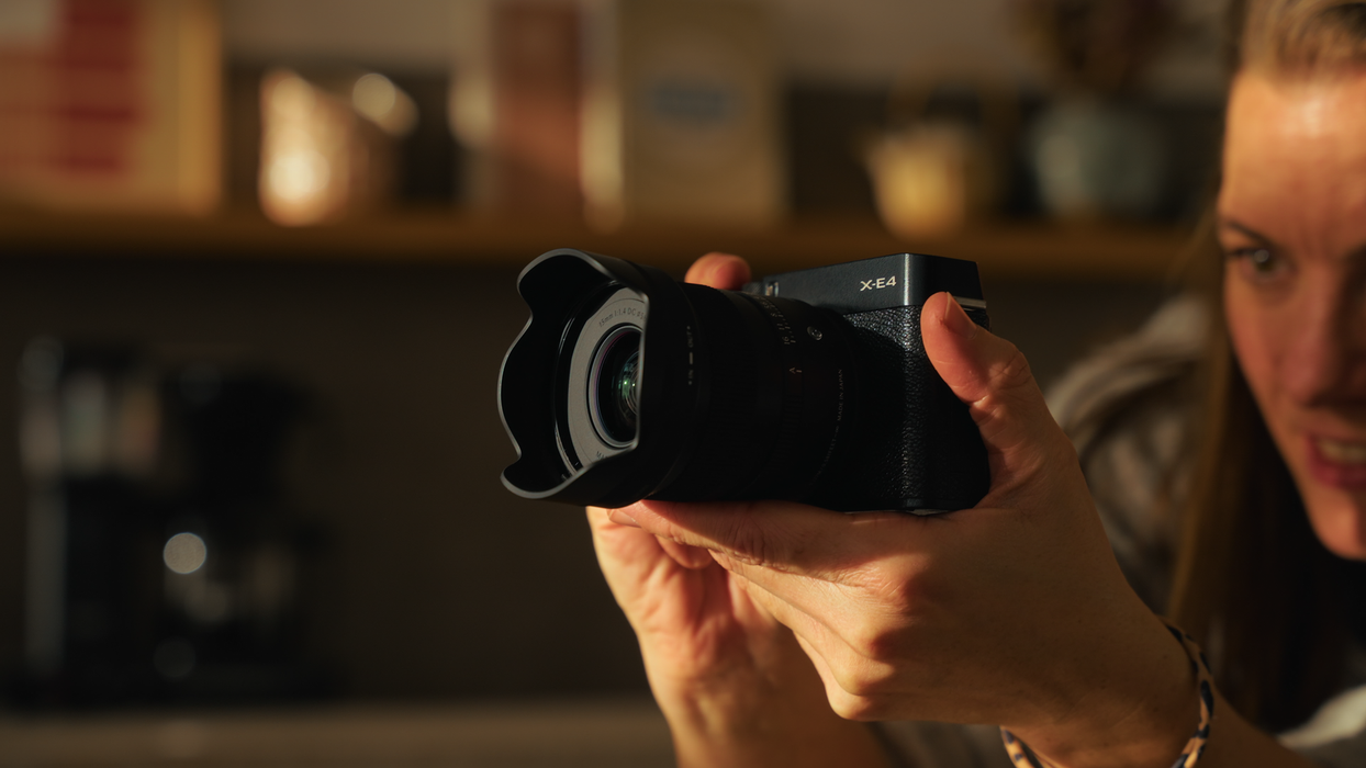 Sigma 15mm f/1.4 DC Contemporary Lens - Fujifilm X Mount