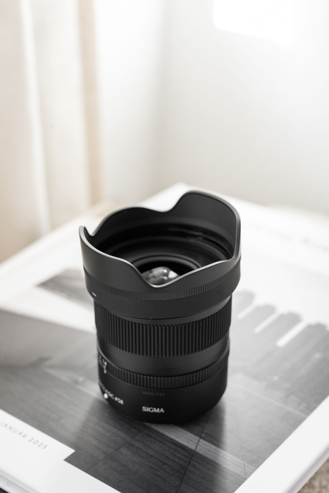 Sigma 15mm f/1.4 DC Contemporary Lens - Fujifilm X Mount