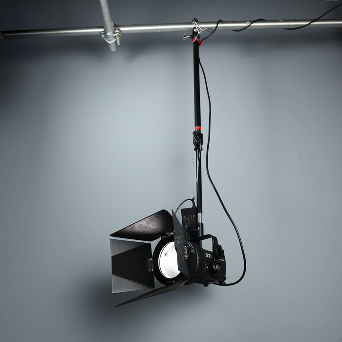 Matthews Lightweight Telescoping Hanger with Pipe Clamp 4' to 8'