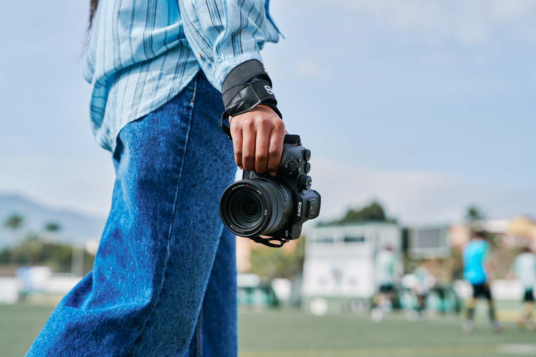 Sony RX10 V Compact Camera