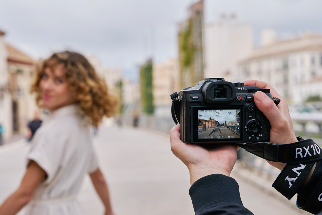 Sony RX10 V Compact Camera