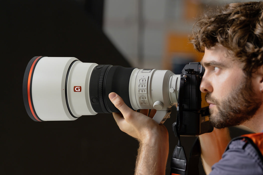 Sony FE 300mm f/2.8 GM OSS Lens