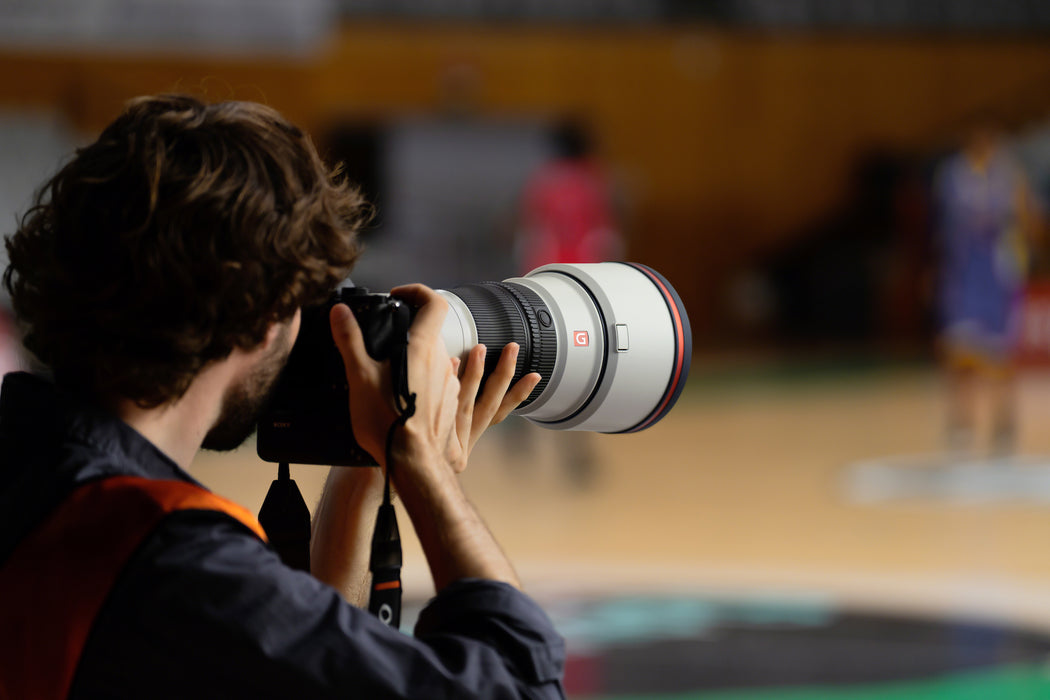 Sony FE 300mm f/2.8 GM OSS Lens