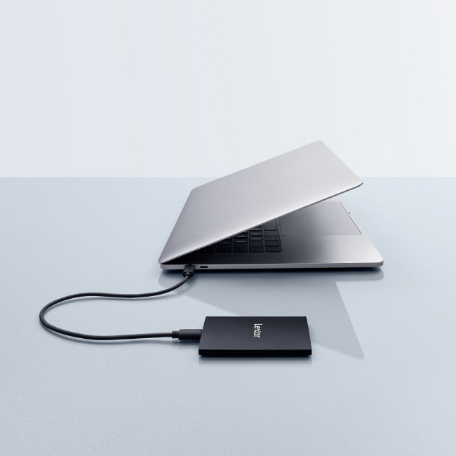 Lexar 1TB SL500 Portable SSD