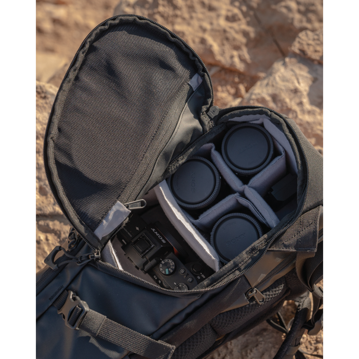Wandrd Stratus Photo 18L Backpack - Uyuni Purple