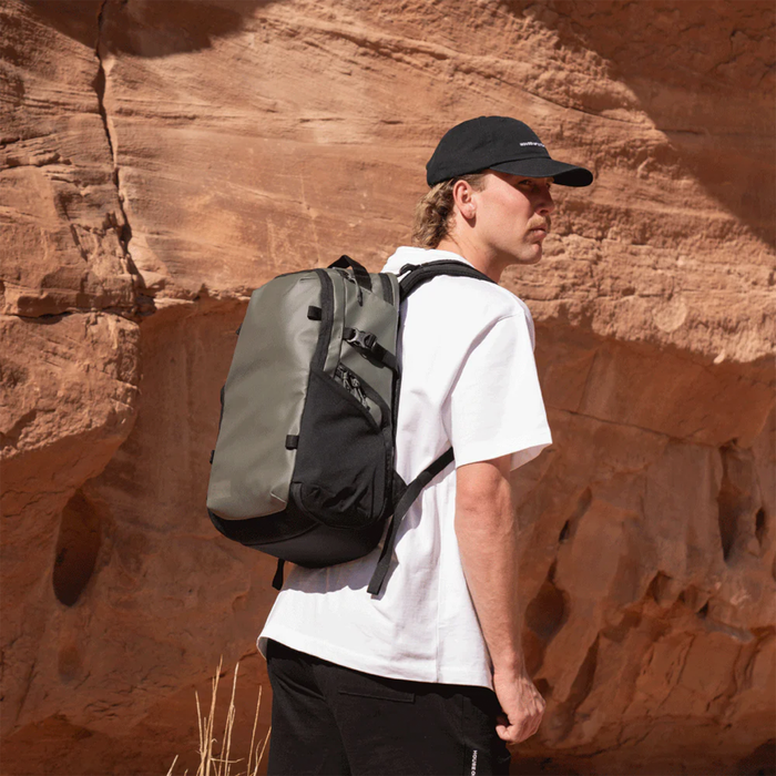 Wandrd Stratus Photo 18L Backpack - Wasatch Green
