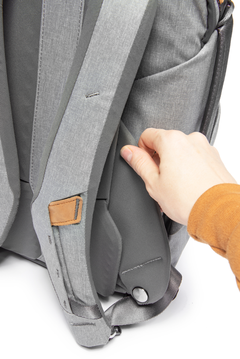 Peak Design Everyday Hip Belt V2 for Select Everyday & Travel Backpacks - Midnight