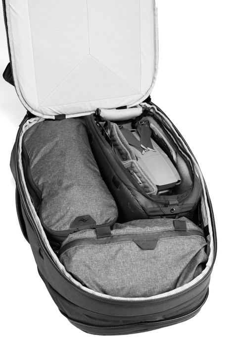 Peak Design Travel 30L Backpack - Black