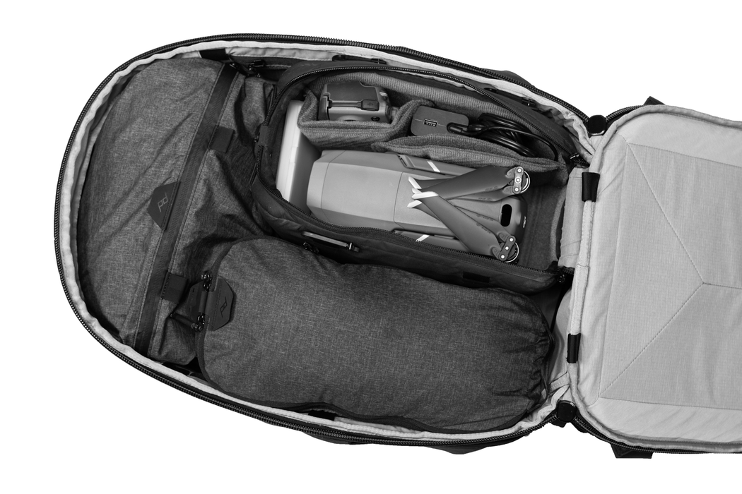 Peak Design Travel 30L Backpack - Black