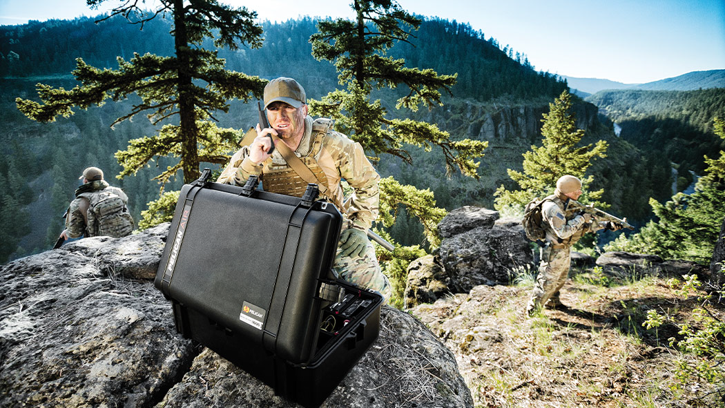 Pelican 1605 Air Case with Pick-N-Pluck Foam & Lid Foam - Black
