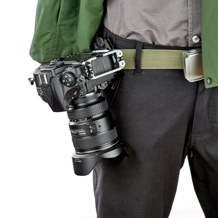 3 Legged Thing Ellie Universal L-Bracket With Peak Design Base - Metallic Slate Grey