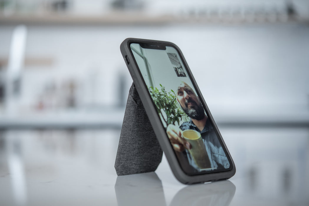 Peak Design Mobile Wallet Stand - Charcoal