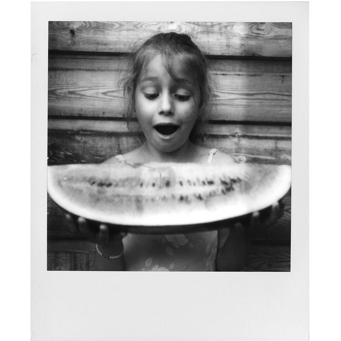 Polaroid Black & White 600 Instant Film - 8 Exposures
